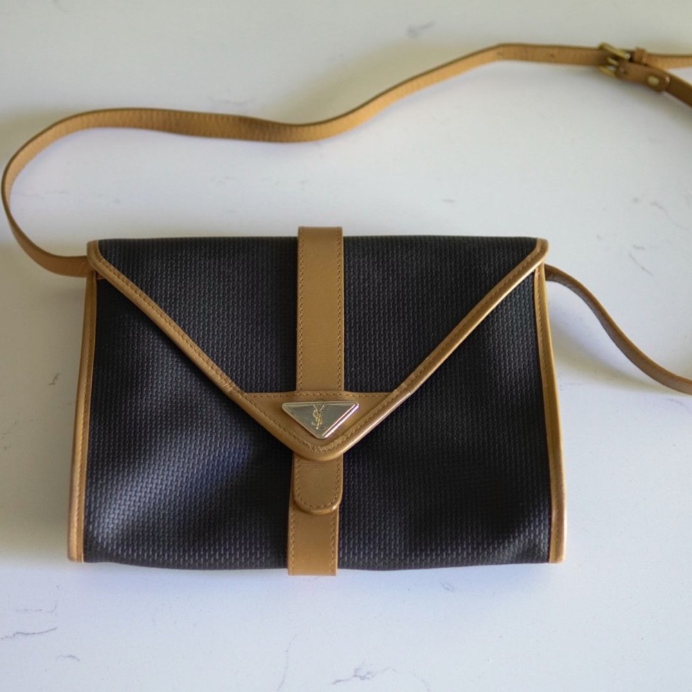 Yves Saint Laurent Messenger Bag